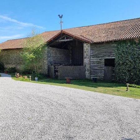 Chambres Et Gite Dans Un Lieu Calme Et Champetre Gourge Les Grippeaux Proche Parthenay 外观 照片