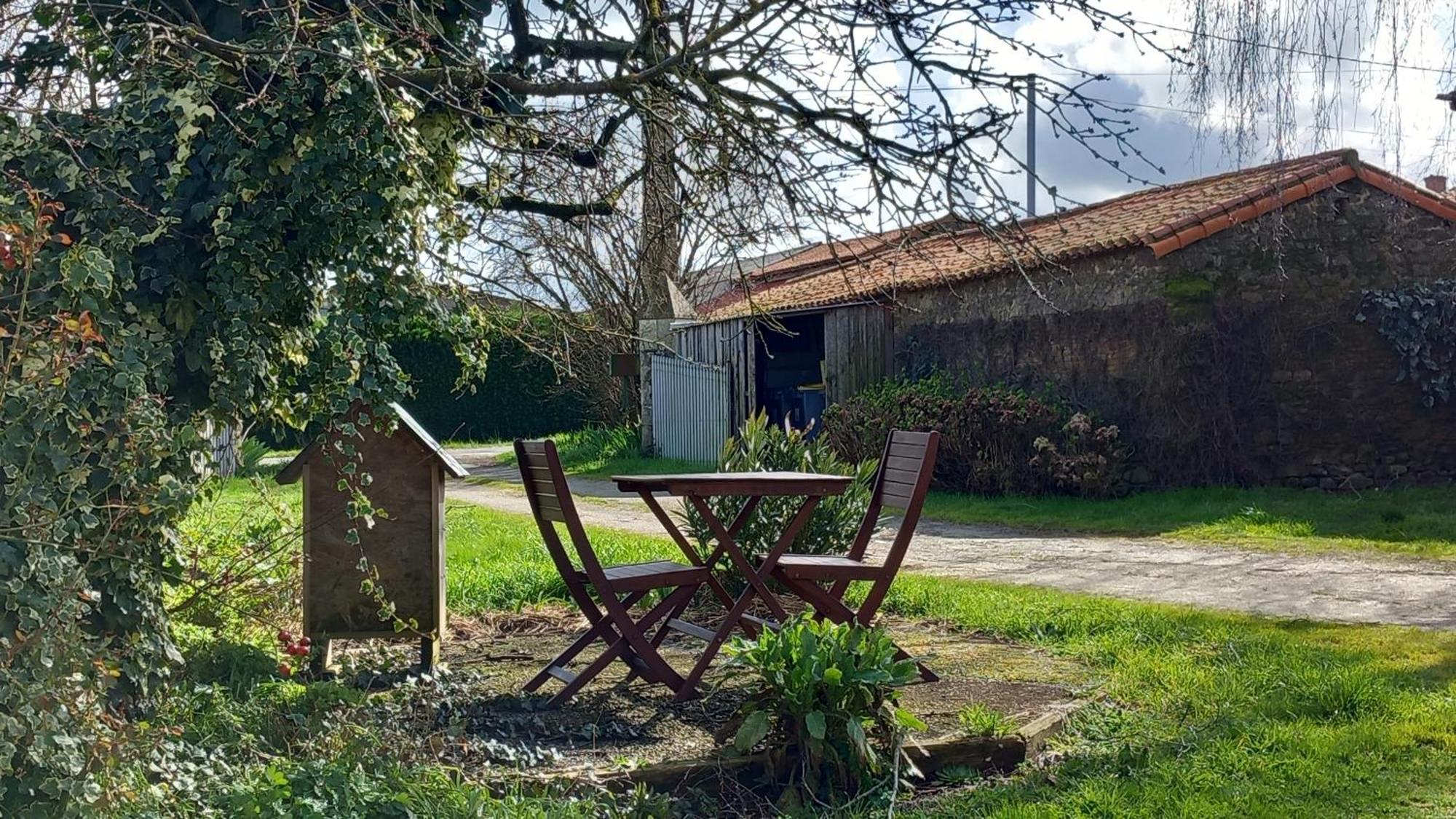 Chambres Et Gite Dans Un Lieu Calme Et Champetre Gourge Les Grippeaux Proche Parthenay 外观 照片